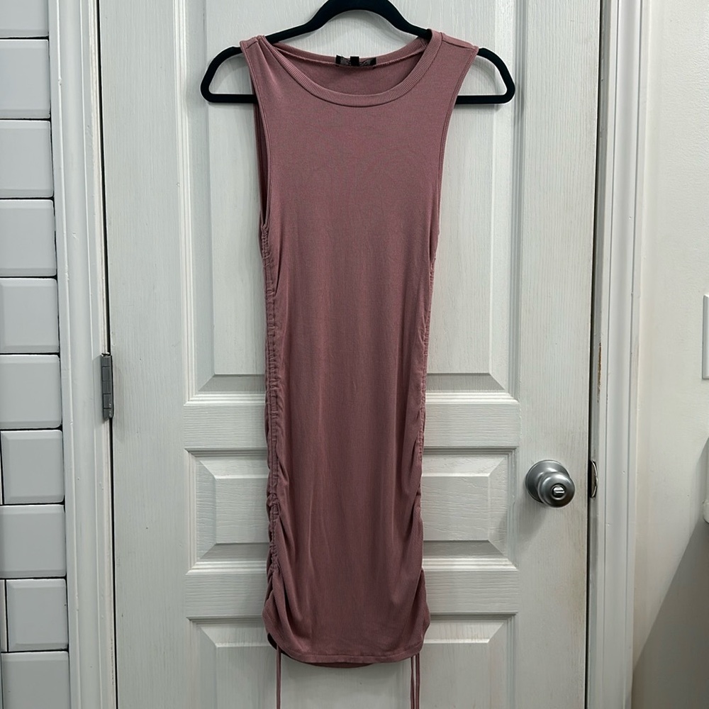 Women’s Medium Pink Midi Dress
